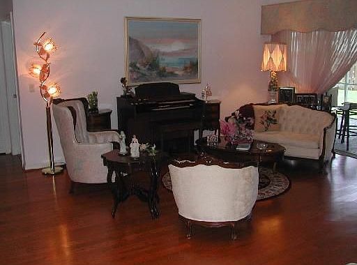 5th image of 4053 Alpinia Ct