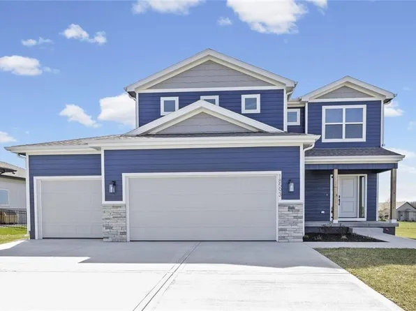 18593 W 193rd St, Spring Hill, KS 66083