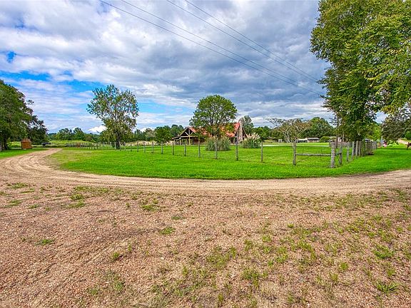 2nd image of 1210 County Road 2106