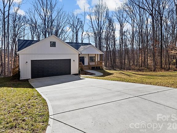 2nd image of 428 Florence Cir