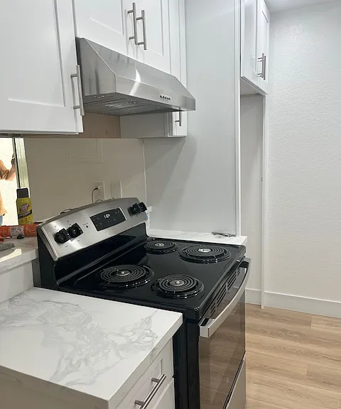 Stone Creek Apartments — Photo 29