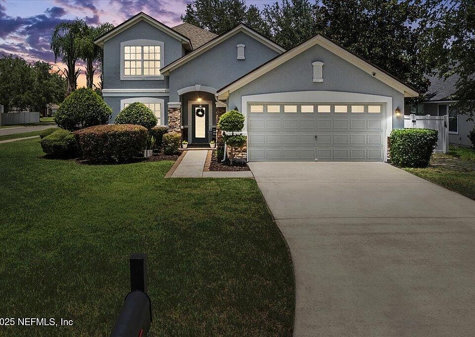1st image of 800 MARJORIES Way