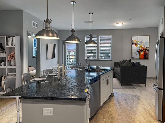 3rd image of 959 Prudential Dr #7005