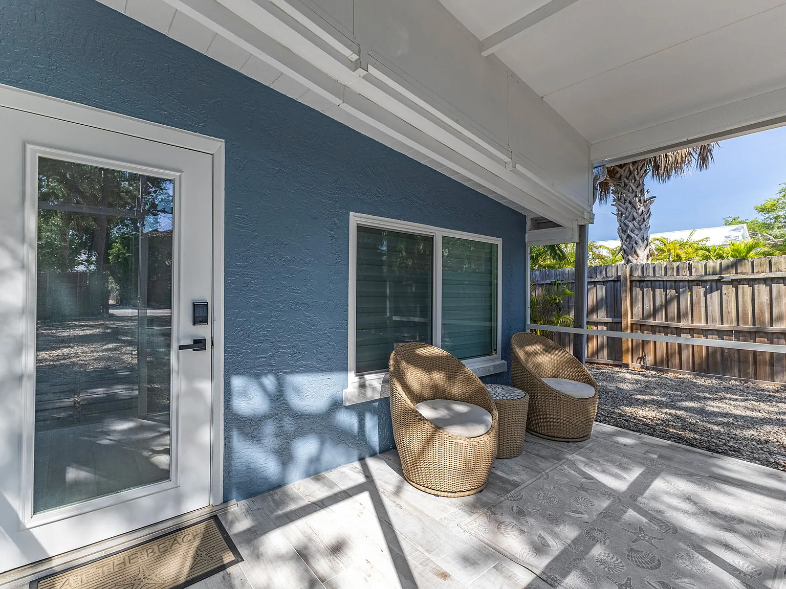 3 bed, 1758 sqft, $16,000 — Photo 1