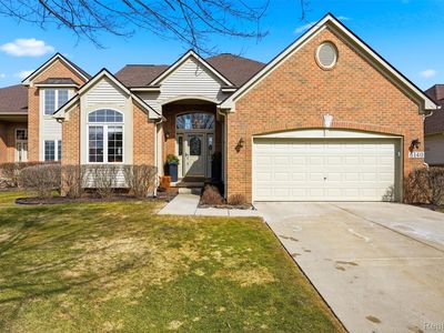 6140 Warwick Dr #6, Commerce Township, MI, 48382