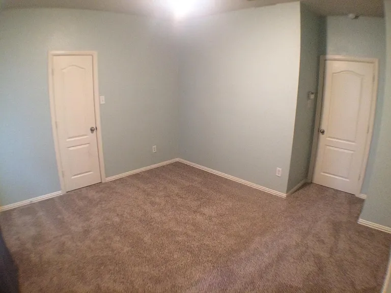 2401 Morning Dew Dr — Photo 7