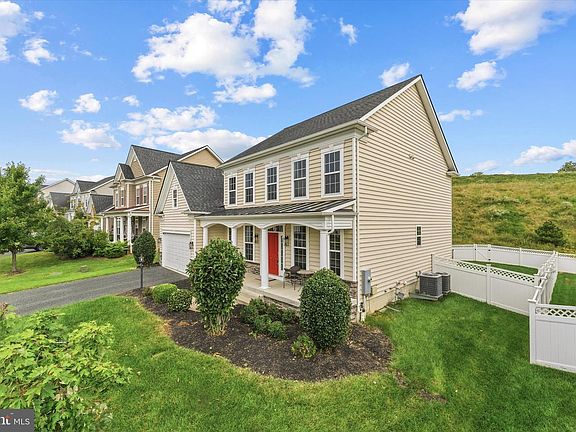 2nd image of 63 Coachman Cir