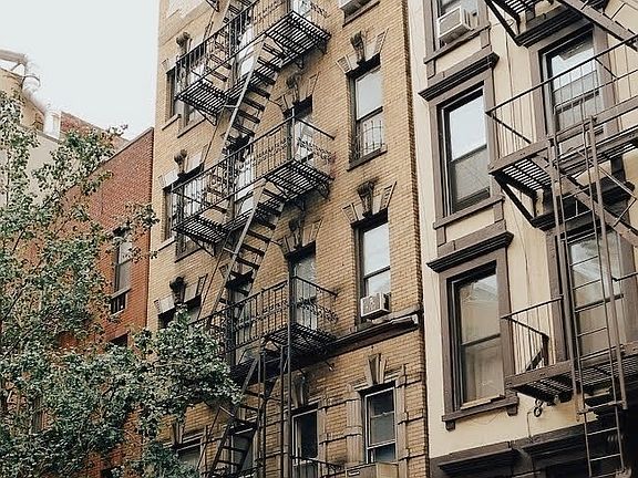 4th image of 346 E 76th St #14D