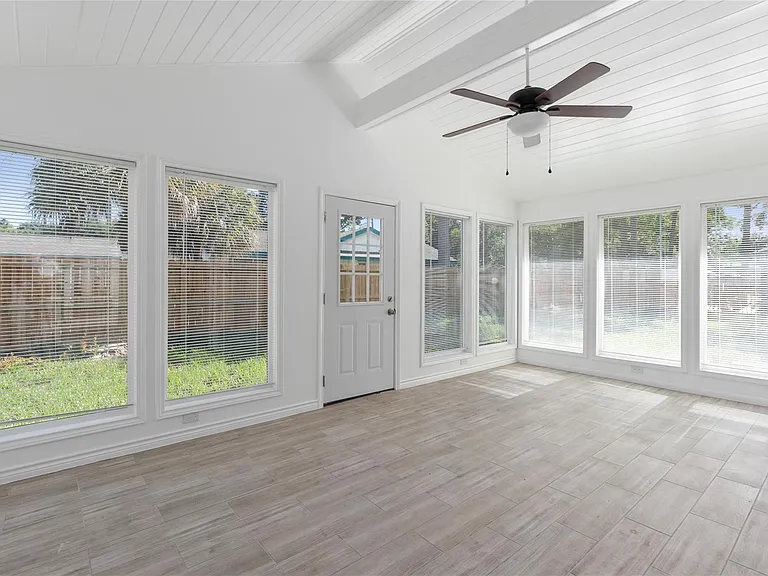 500 Shirleen Dr — Photo 19