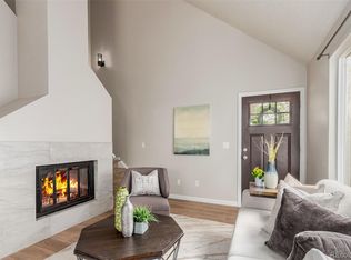 1041 Townley Cir, Longmont, CO 80501