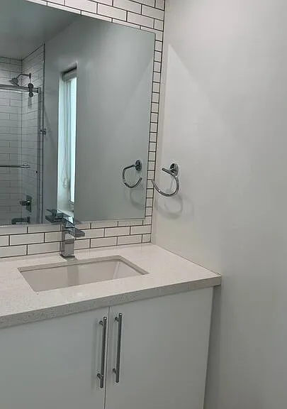 5226 Satsuma Ave — Photo 18