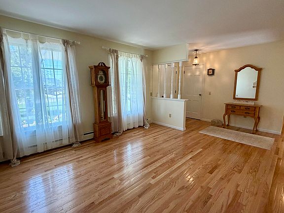 4th image of 635 Snow Apple Ct