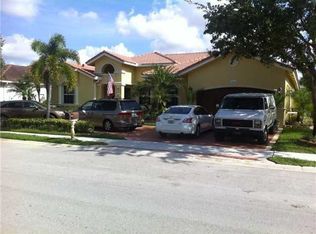 15962 SW 5th St, Pembroke Pines, FL 33027