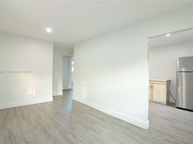 1768 NW 112th Ter, Miami, FL