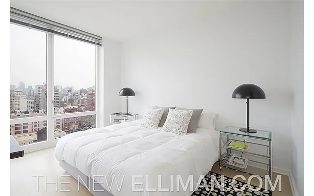 Sold by Douglas Elliman | media 25