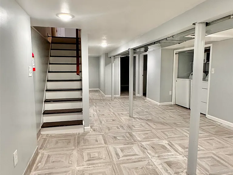 285 Grant Ave #1 — Photo 18