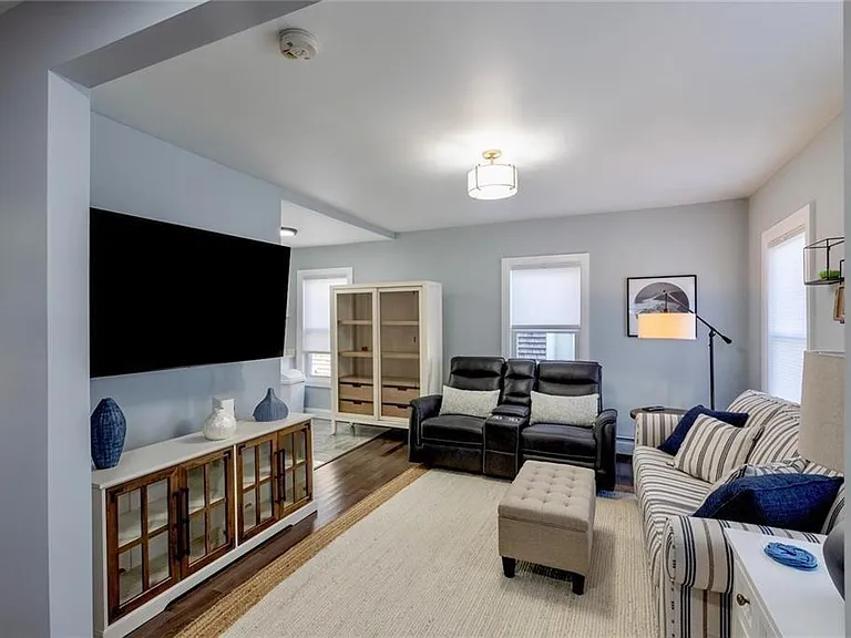 18 Hall Ave — Photo 6