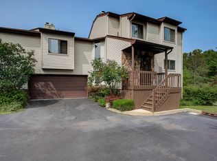 6 Pennybrook Ln, Middletown, NJ 07748