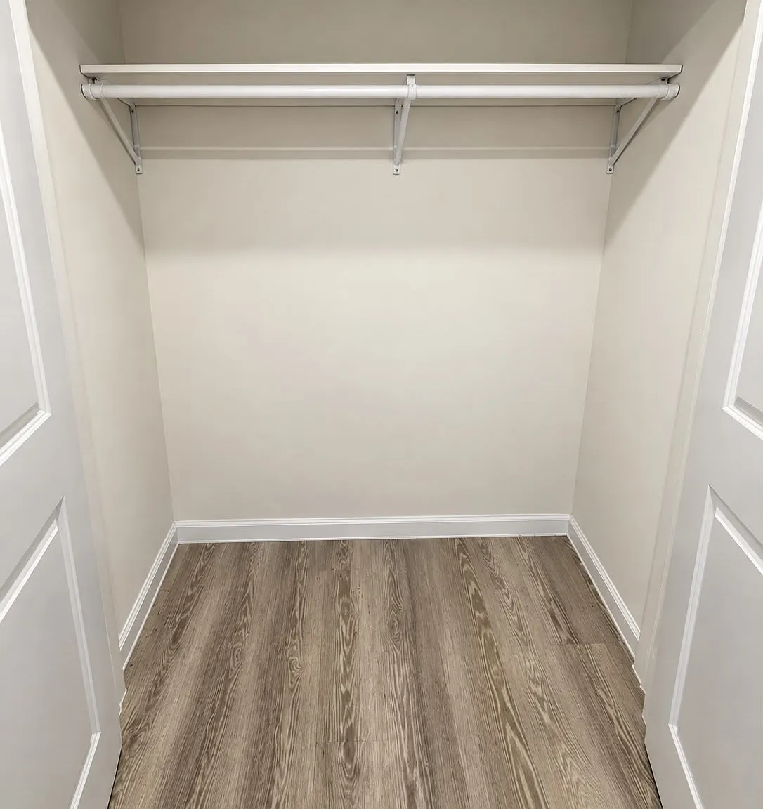 2 bed, $2,045 — Photo 4