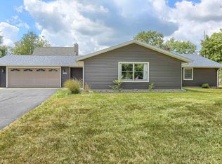 115 Ems B42 Ln, Leesburg, IN 46538