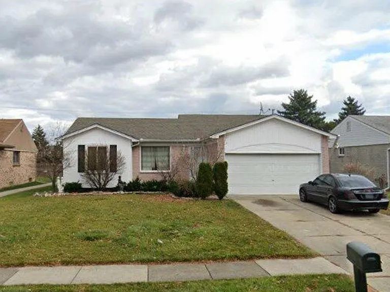 45804 Scott Ave — Photo 1
