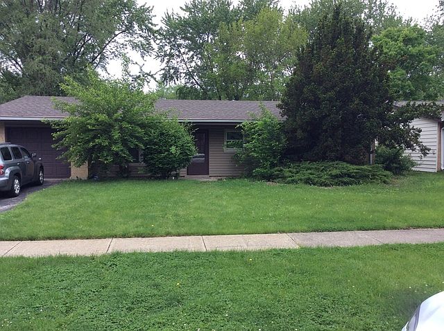 2nd image of 7102 Meadowbrook Ln