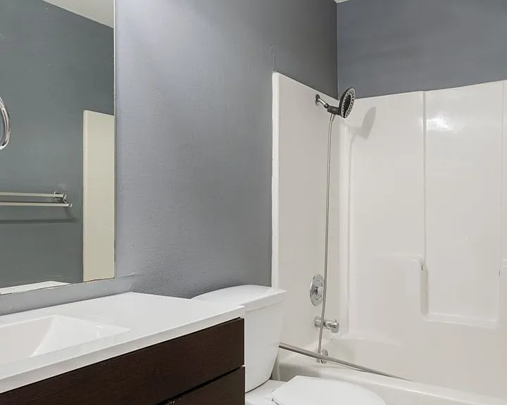 8900 Pocono Cv — Photo 15