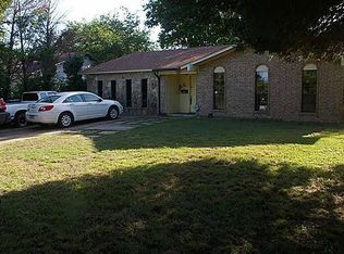 898 Lexington Dr, Lancaster, TX 75134