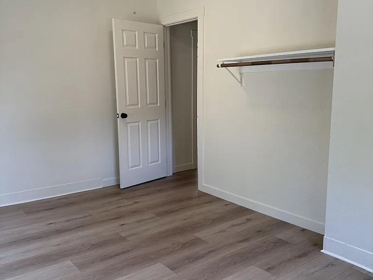611 N Front St — Photo 10