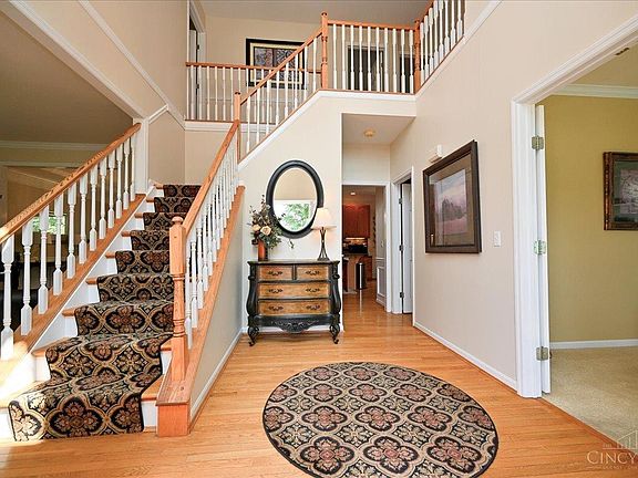 3rd image of 880 Blackpine Dr