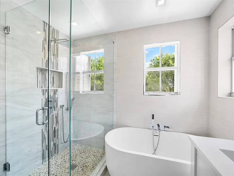 5030 SW 155th Ter — Photo 25