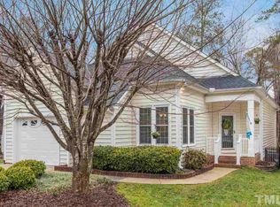 108 Park Oaks Ct, Cary, NC 27519