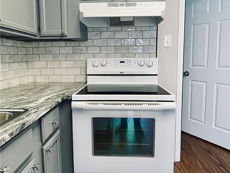 836 Main St #1 — Photo 7