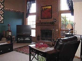 2nd image of 356 S Brenda Ln