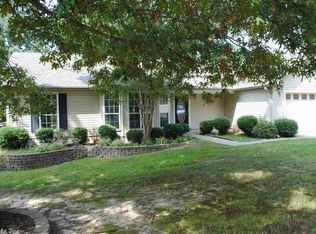 1721 Dove Dr, Benton, AR 72015