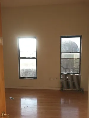 Rented by TZM Realty | media 35