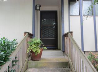6774 SW Sussex St, Beaverton, OR 97008