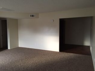6400 Summerset Way APT 9, Bakersfield, CA 93308