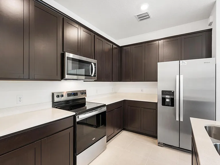 4315 Efendi Dr — Photo 10