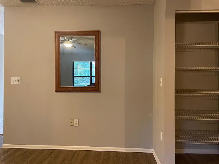 5080 Barrington Cir — Photo 20