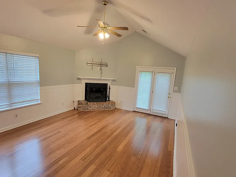 698 Morgan Hills Dr — Photo 9