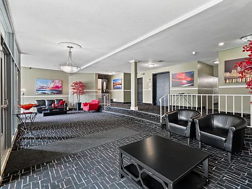 Mystic Creek Apartments Photo 1