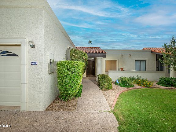 3rd image of 629 E Jeffrey Avenue