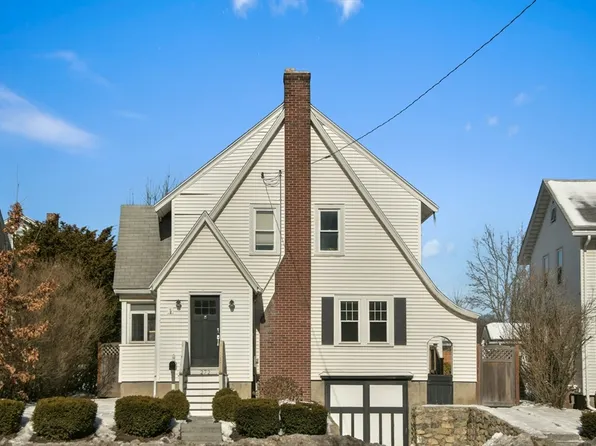 272 Sea St, Quincy, MA 02169