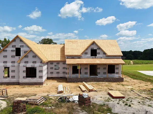 2420 Heartland Rd, Battleboro, NC 27809