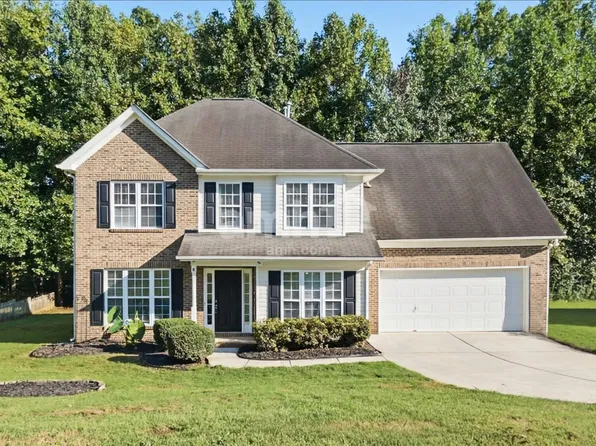 7361 Oxford Bluff Dr, Stanley, NC 28164