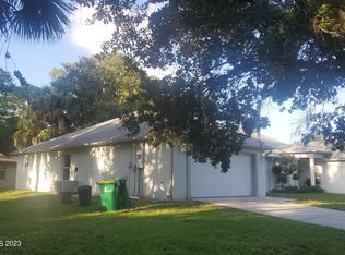 610 Oakwood Pl, Titusville, FL 32780