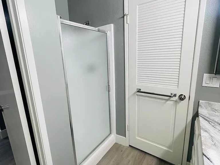 1085 Piedmont Dr — Photo 16