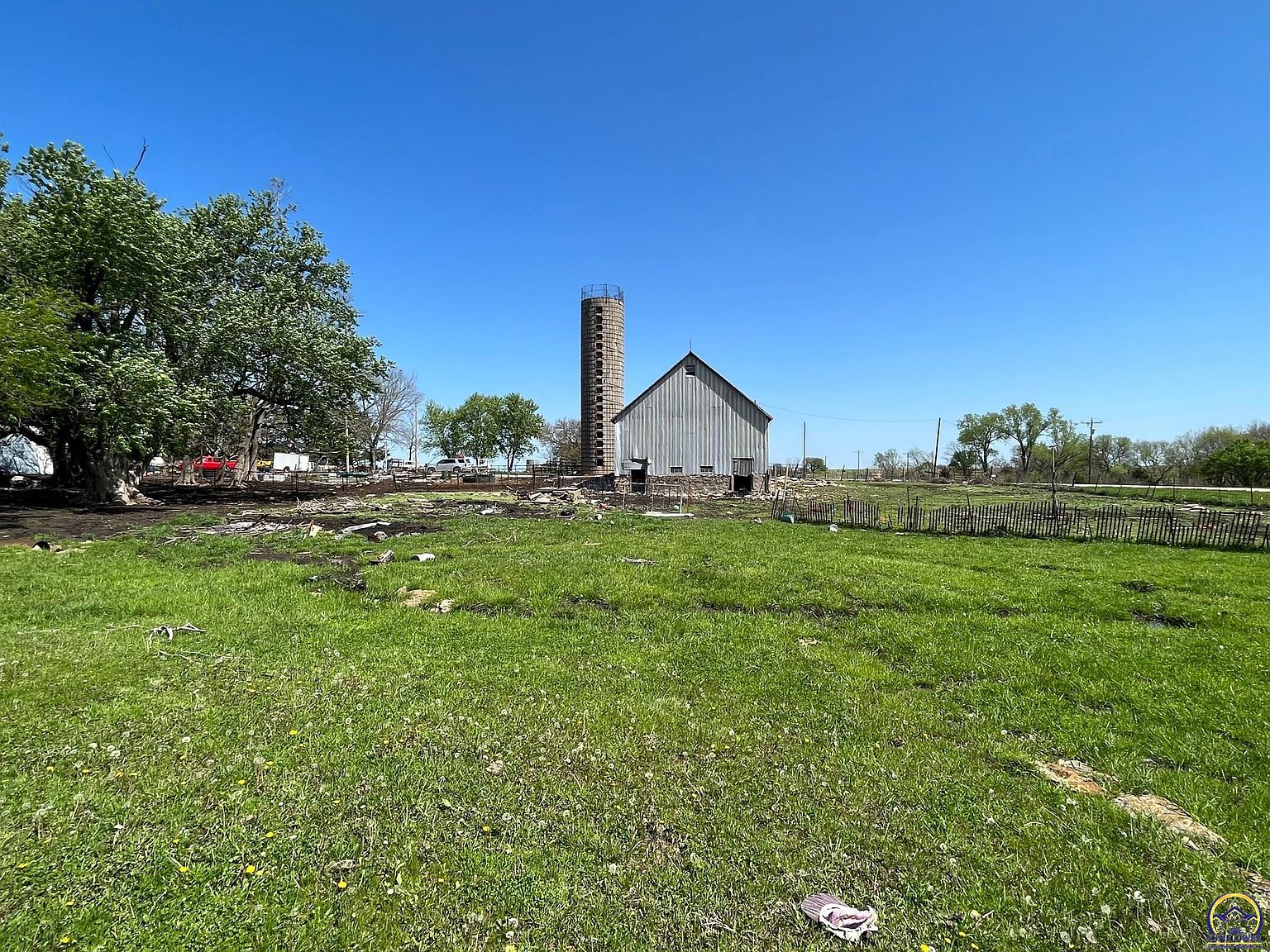 16974 Harveyville Rd, Harveyville, KS 66431 Zillow