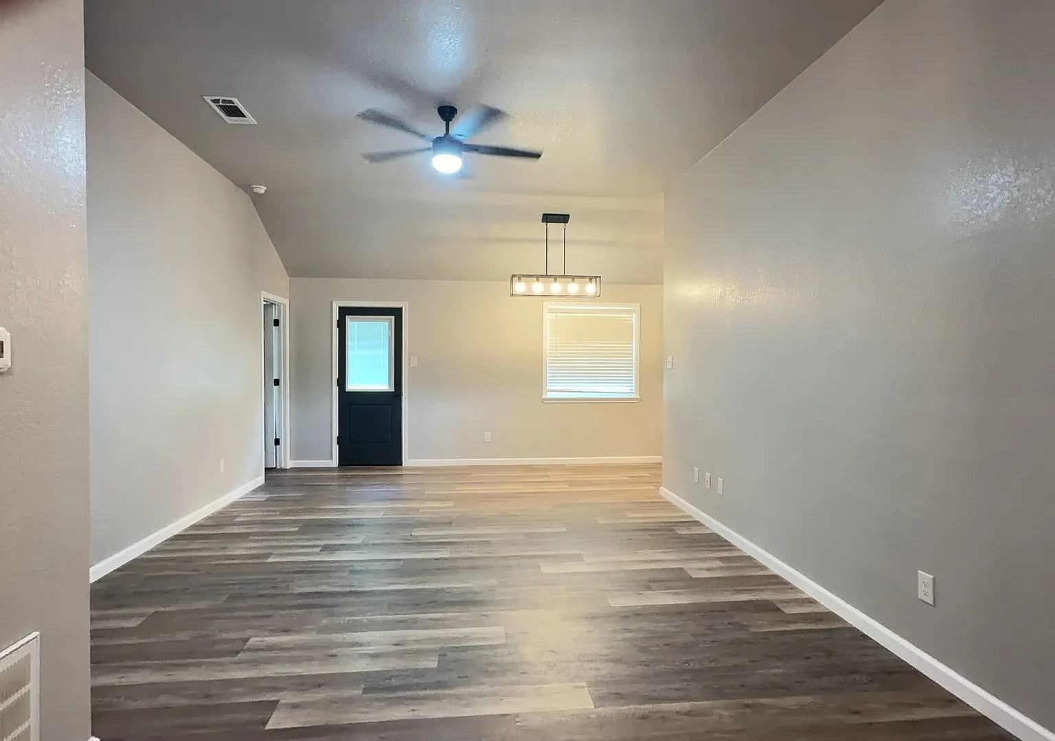 802 Samuel Drive — Photo 3
